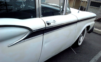 rside02.jpg (62695 bytes)